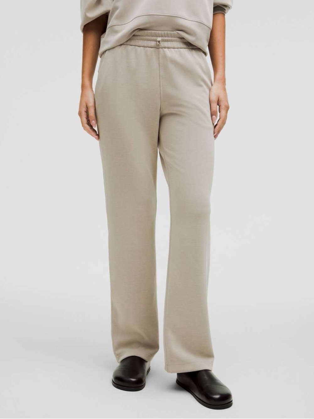 Lululemon Softstreme Wide-Leg Pants in Riverstone Medium Short NWT
